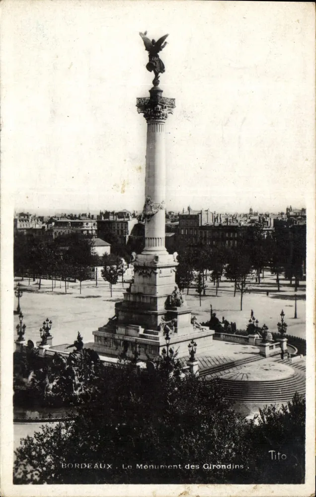 Bordeaux. O Monumento dos Girondinos — Tito - Frente