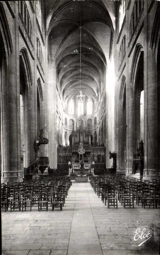 Auch (Gers) - La Cathédrale — La Grande Nef — Éditeur L. Chatagnéau, n°2918 - Vorderseite