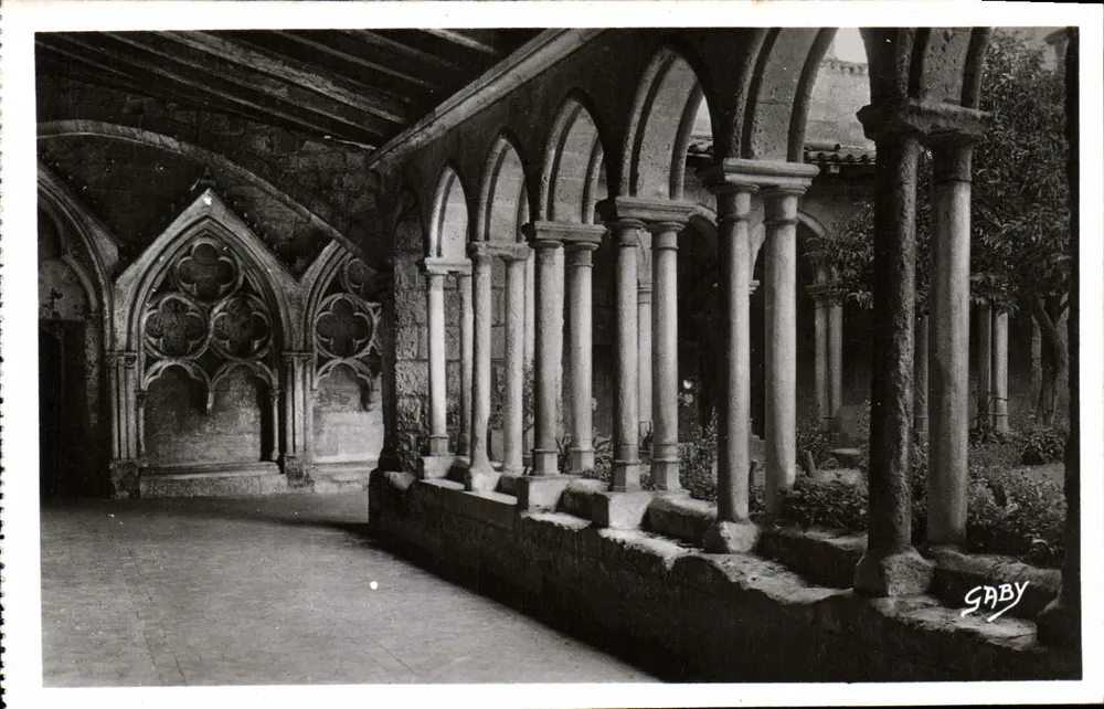 Saint-Émilion — Il chiostro della chiesa collegiata — Editore Gaby, Nantes - Recto
