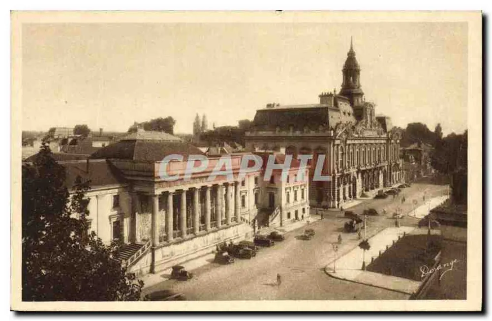 Tours (Indre-et-Loire) — Das Palast der Justiz und das Rathaus — Romange - Vorderseite