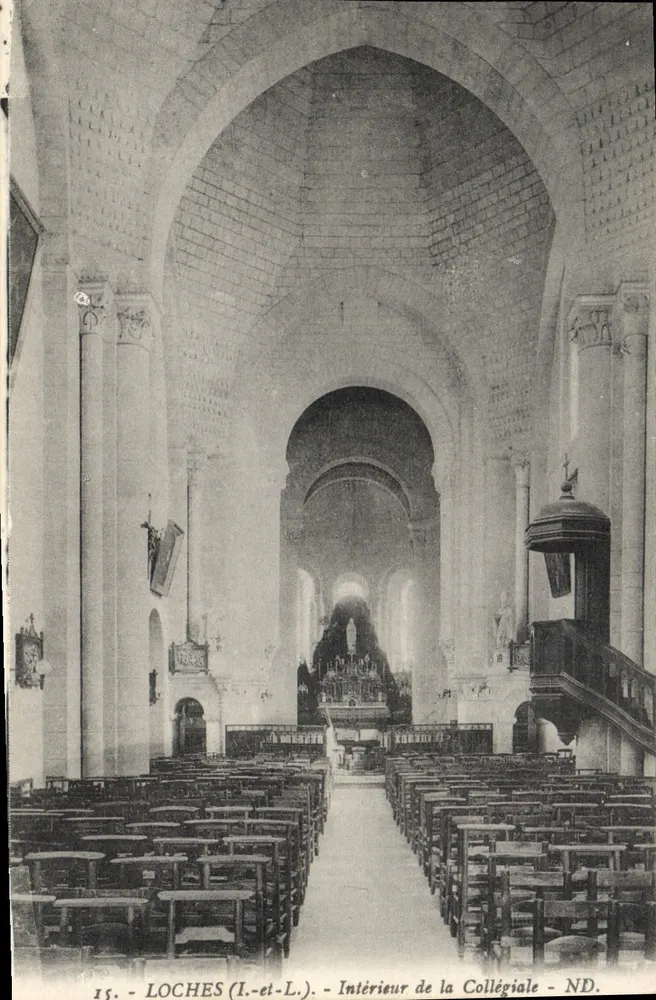 Loches (Loire-et-Loire) — Interior da Colegiata Nossa Senhora — n°15 - Frente