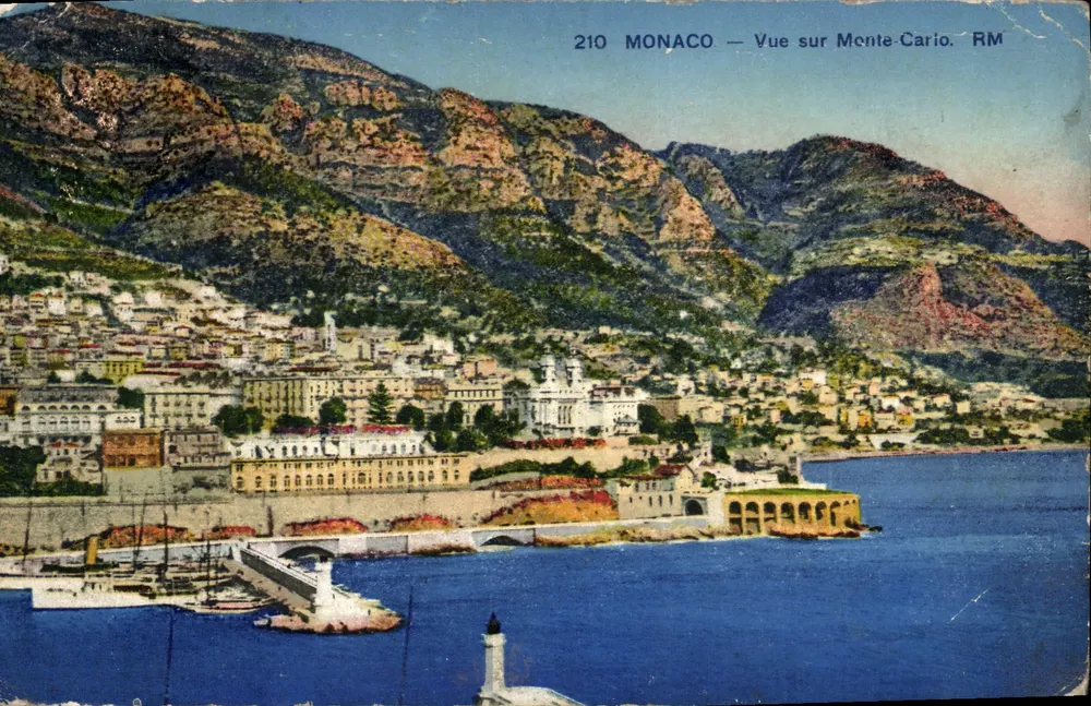 Mônaco — Vista sobre Monte-Carlo. RM — 210 - Frente