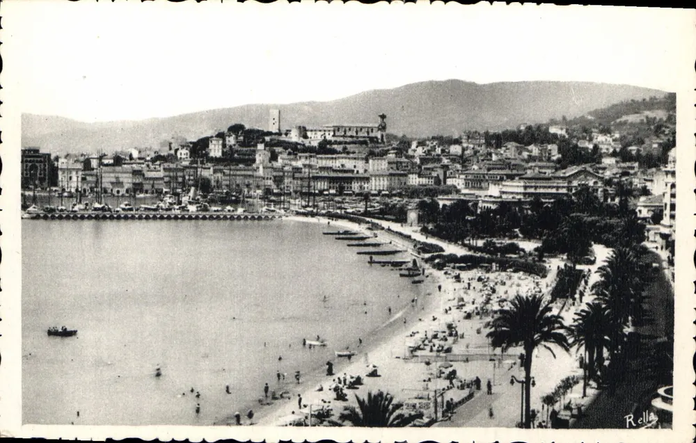 Die Croisette und der Mont Chevalier — Cannes — Verlag Rella, Nr. 2227 - Vorderseite
