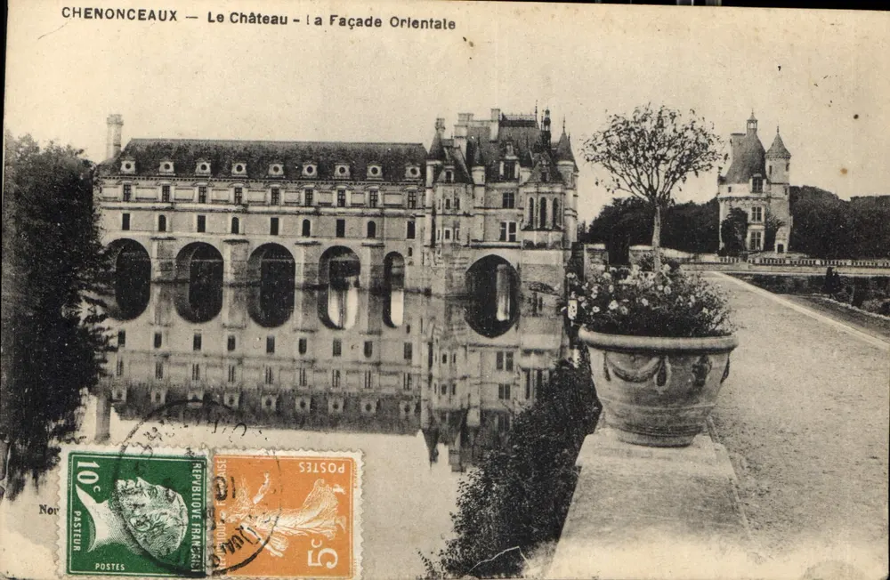 Chenonceaux — O Castelo — A Fachada Oriental — Editor Pasteur - Frente