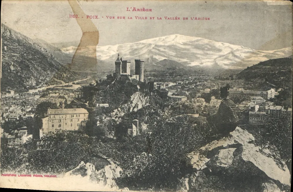 Foix — Blick auf die Stadt und das Tal der Ariège — Phototypie Lagodone, Toulouse, n°1162 - Vorderseite