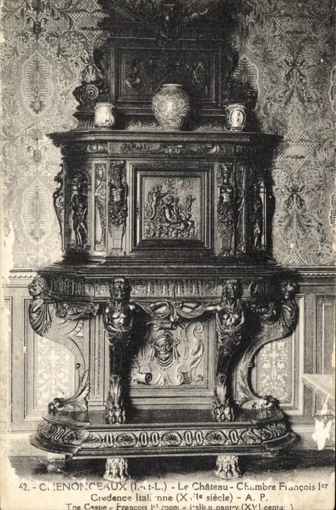 Castelo de Chenonceaux — Quarto de François I — Credência italiana do século XVI - Frente