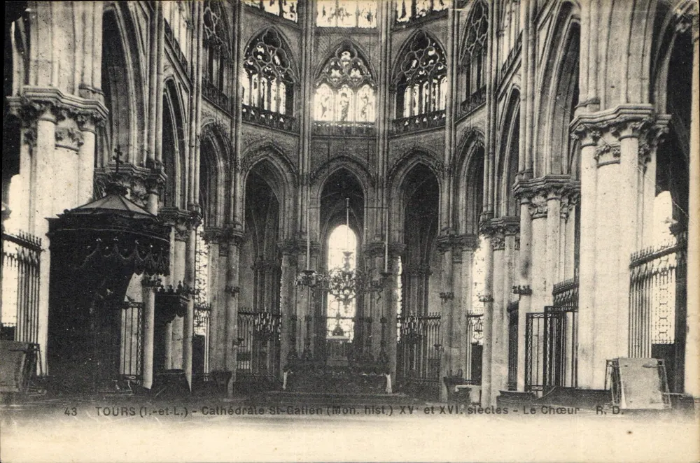 Tours (Loire-et-Loire) - Catedral de São Gatien - O Coro - séculos XV e XVI - Frente