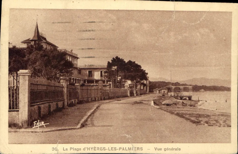La Plage d'Hyères-les-Palmiers — Allgemeiner Blick — F. Hue, Nr. 30 - Vorderseite