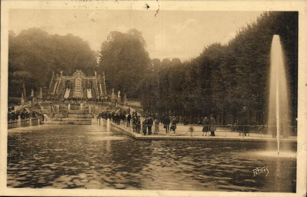 Park von Saint-Cloud — Die Wasserfall — Patras - Vorderseite