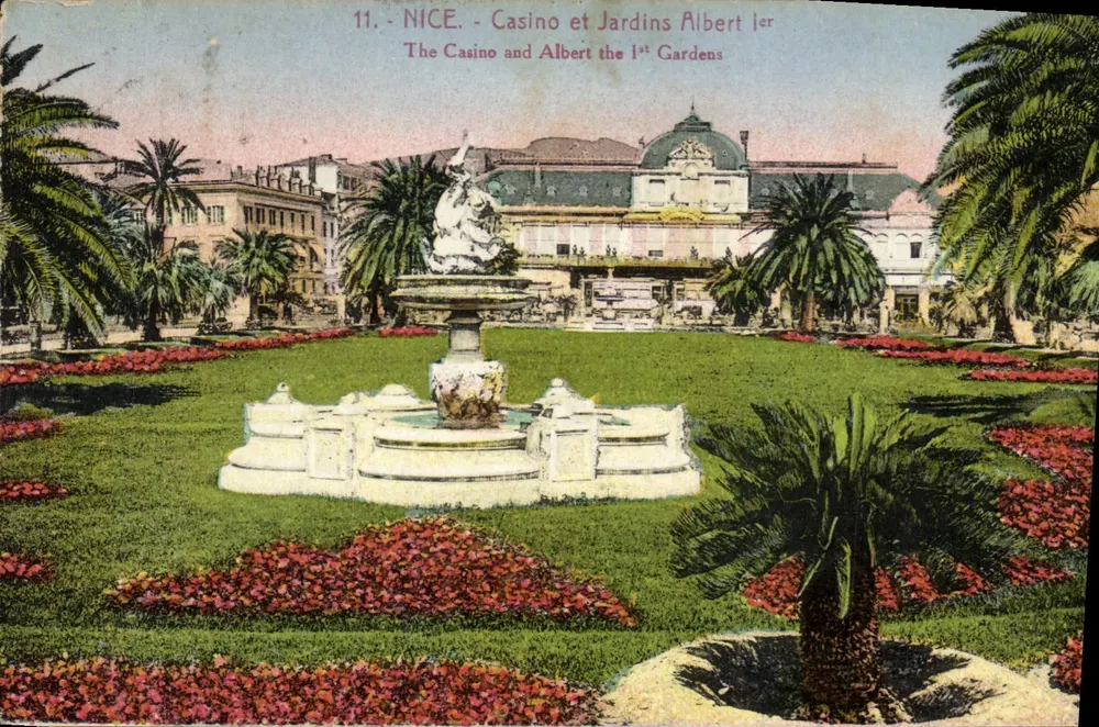 Nice - Casino e Jardins Albert 1er — vista da fonte e do edifício - Frente