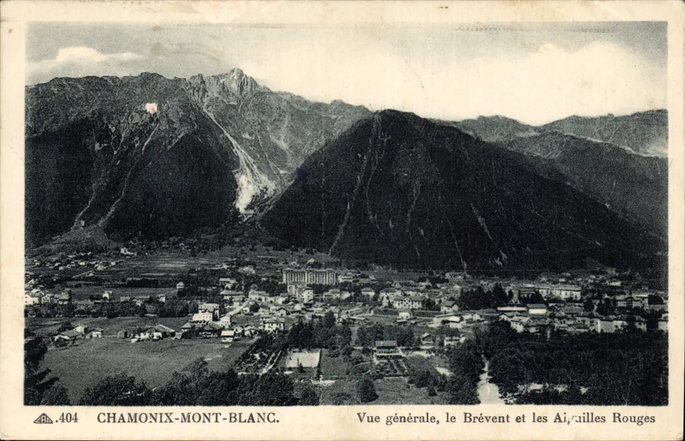Chamonix-Mont-Blanc — Allgemeiner Blick, Brévent und die Roten Spitzen — C° des Arts Photogéniques, n°404 - Vorderseite