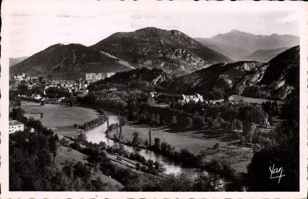 Lourdes — A Vale e o Pie do Jer — Edição Photo Véritable - Frente