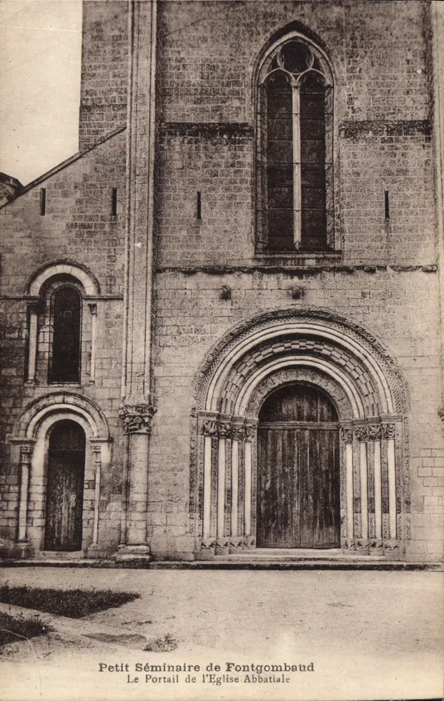 Portal der Abteikirche Fontgombaud — Kleines Seminar — Verleger unbekannt - Vorderseite