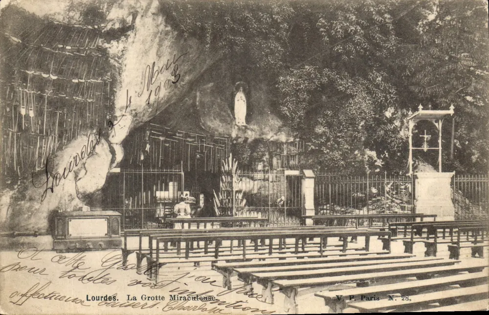 Lourdes. A Gruta Milagrosa — V. P. Paris N. 28. - Frente