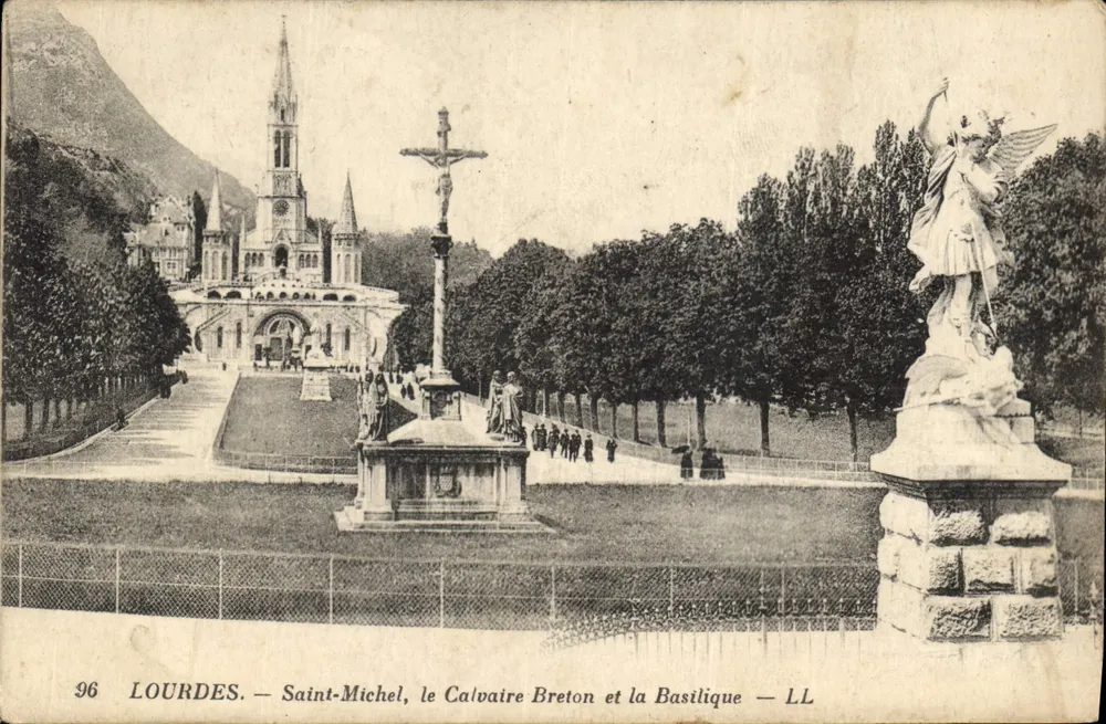 Lourdes — Saint-Michel, der Bretonische Calvarienberg und die Basilika — LL - Vorderseite