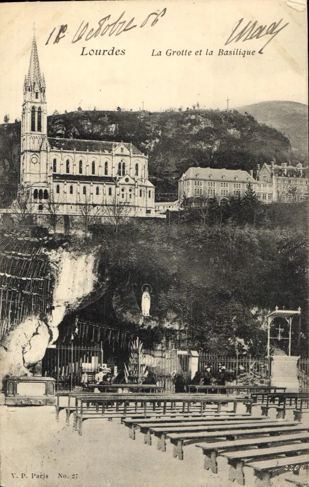 Lourdes — A Gruta e a Basílica — V. P. Paris No. 27 - Frente