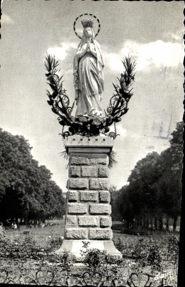 Lourdes — A Virgem coroada — Edição d'Art Lourdes - Frente