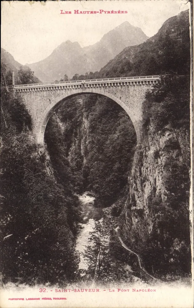 Saint-Sauveur - Der Napoléon-Brücke — Les Hautes-Pyrénées — Verlag: Phototypie Labeuche, Toulouse, n°32 - Vorderseite