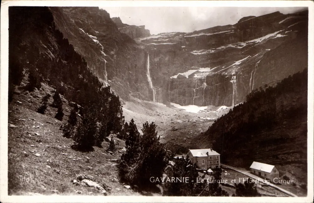 Gavarnie - Der Cirque und das Hotel du Cirque — Tito - Vorderseite