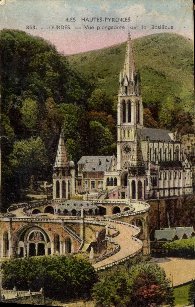 Lourdes — Luftbild der Basilika — Éditions Labouche, Nr. 853 - Vorderseite
