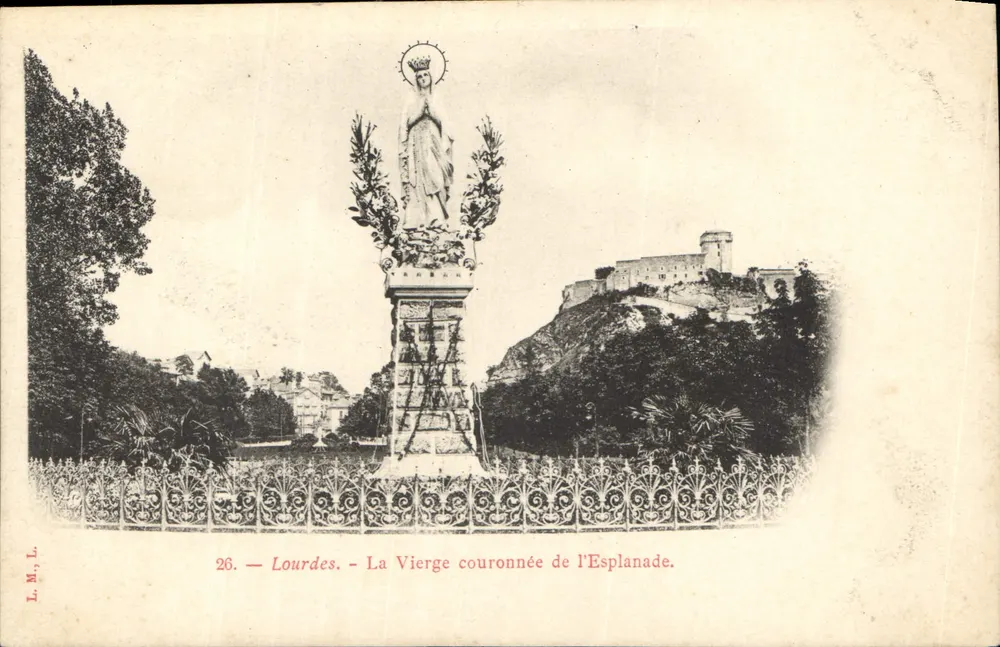 Lourdes — A Virgem Coroada da Esplanada — L.M.L. n°26 - Frente