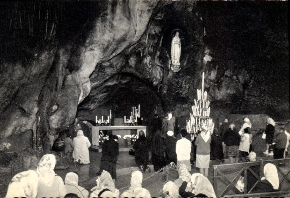 Lourdes (Htes-Pyr.) — Gebet an die Füße der Jungfrau — ANFA-Editionen - Vorderseite