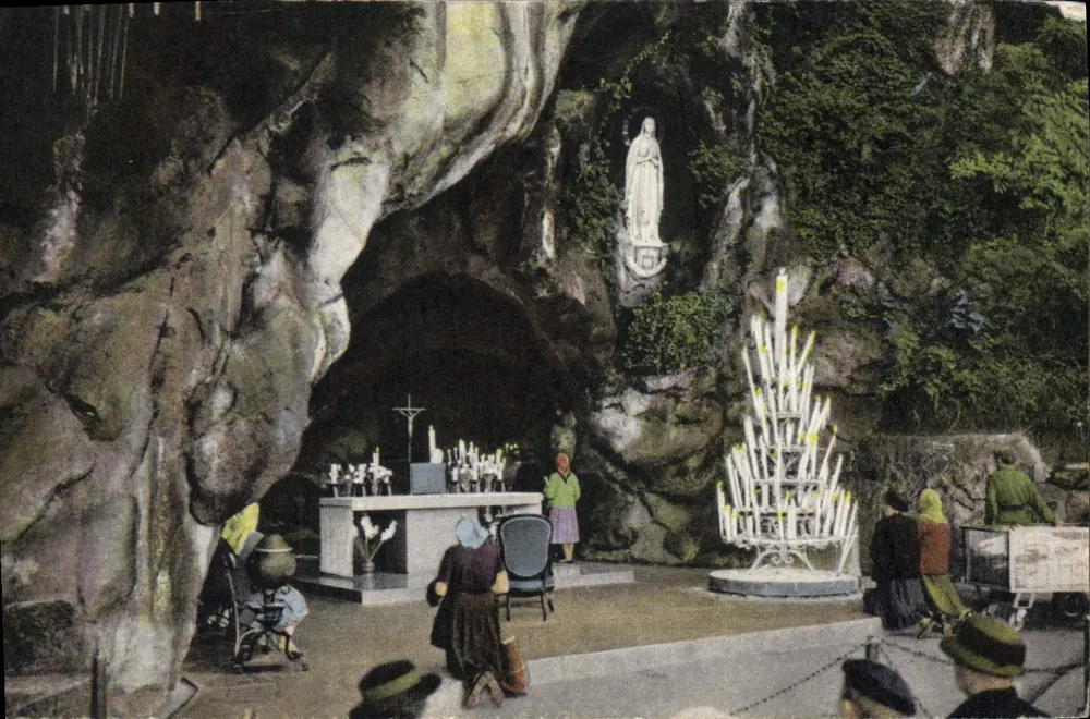 Höhle von Massabielle — Lourdes — Combière Imp. Lourdes - Vorderseite