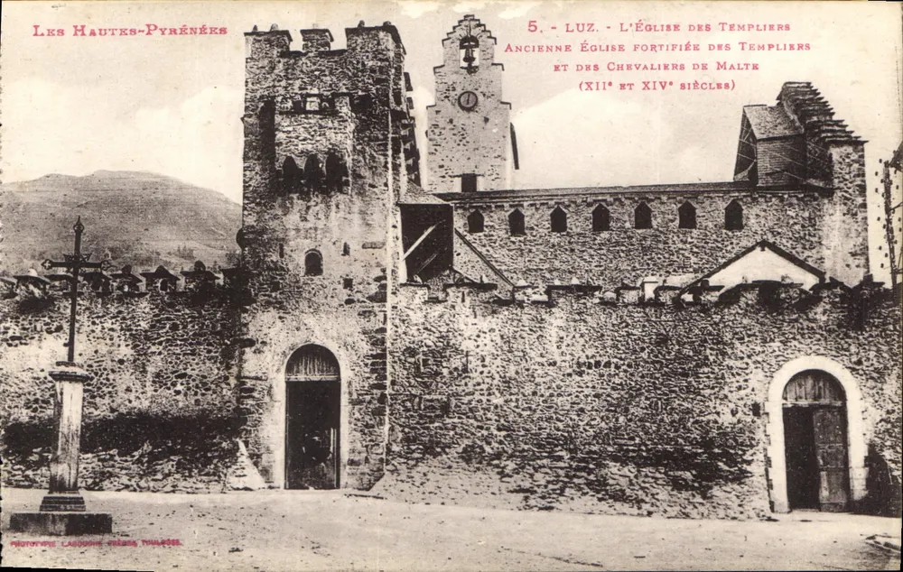 Luz - Die Kirche der Templer — Alte befestigte Kirche der Ritter von Malta (12. und 14. Jahrhundert) — Phototype Cardonne Frères, Pau - Vorderseite