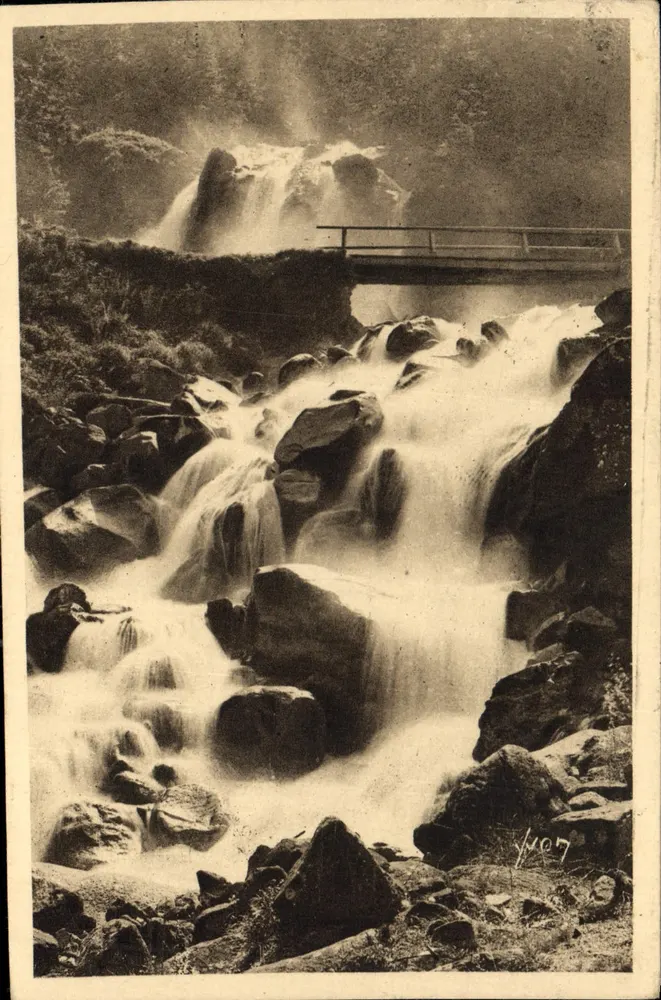 Cascade de Lutour — Les Pyrénées — Les Éditions d'Art Françaises n°45 - Recto
