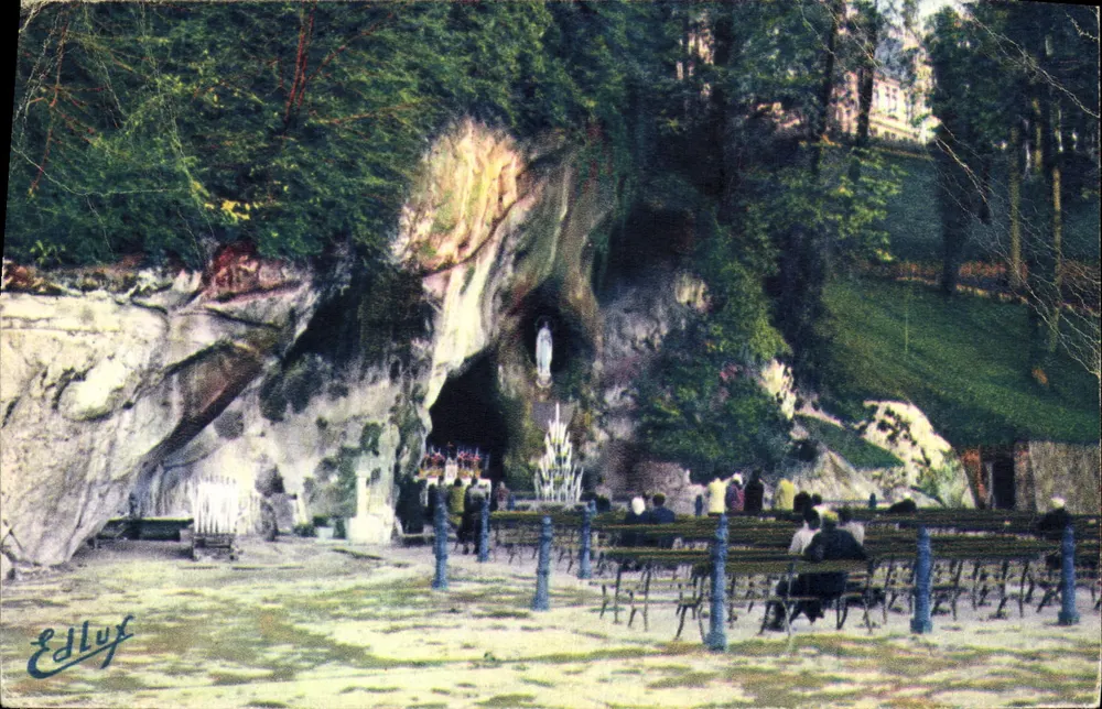 A Gruta Milagrosa — Lourdes — Editor Edlux, n°46 - Frente