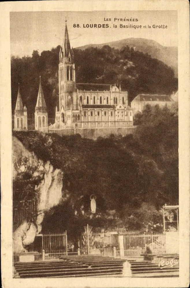Lourdes — La Basilique et la Grotte — Éditeur Roge, n° 88 - Recto