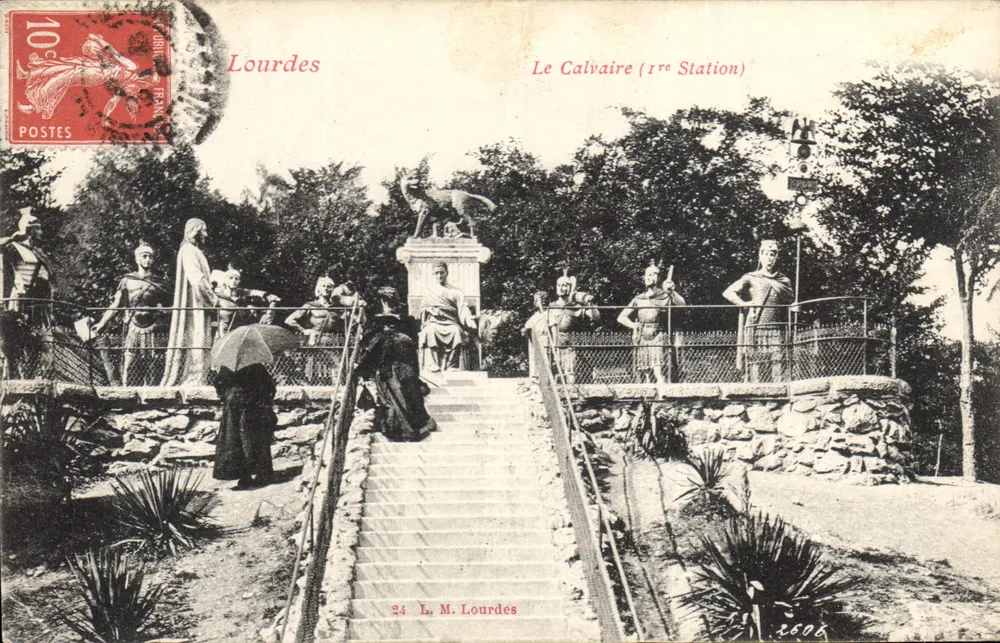 Lourdes — O Calvário (1ª Estação) — L. M. Lourdes n°24 - Frente