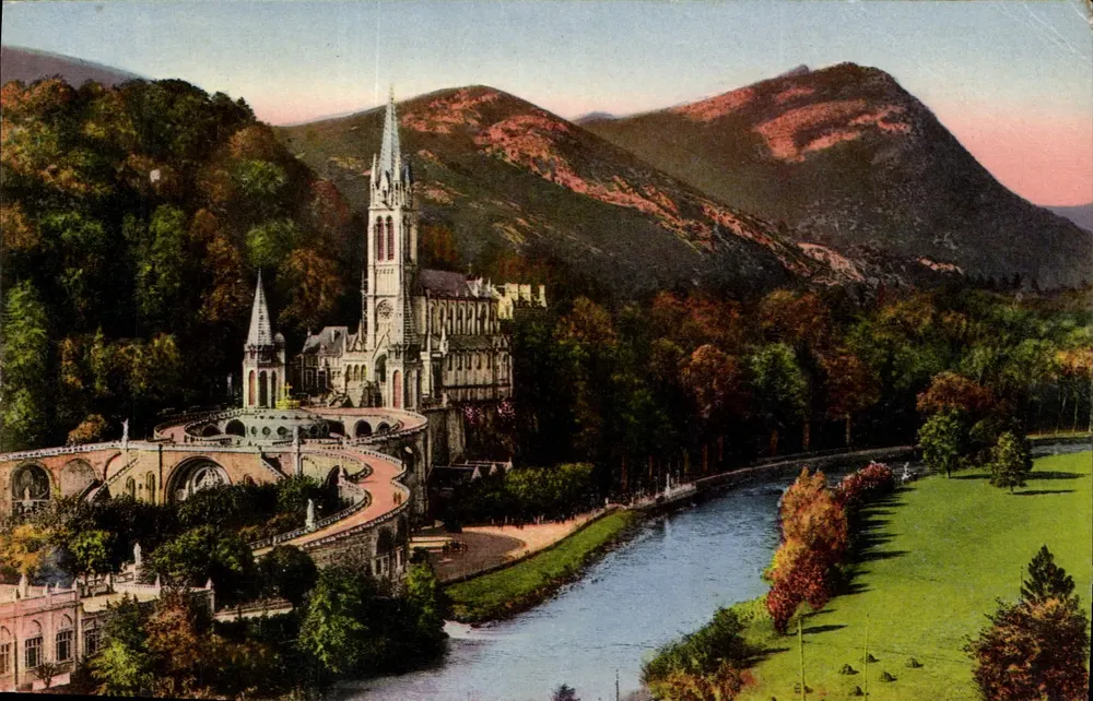 Lourdes — A Basílica e o Gave — Edições Fotográficas QUINAVIT - Frente