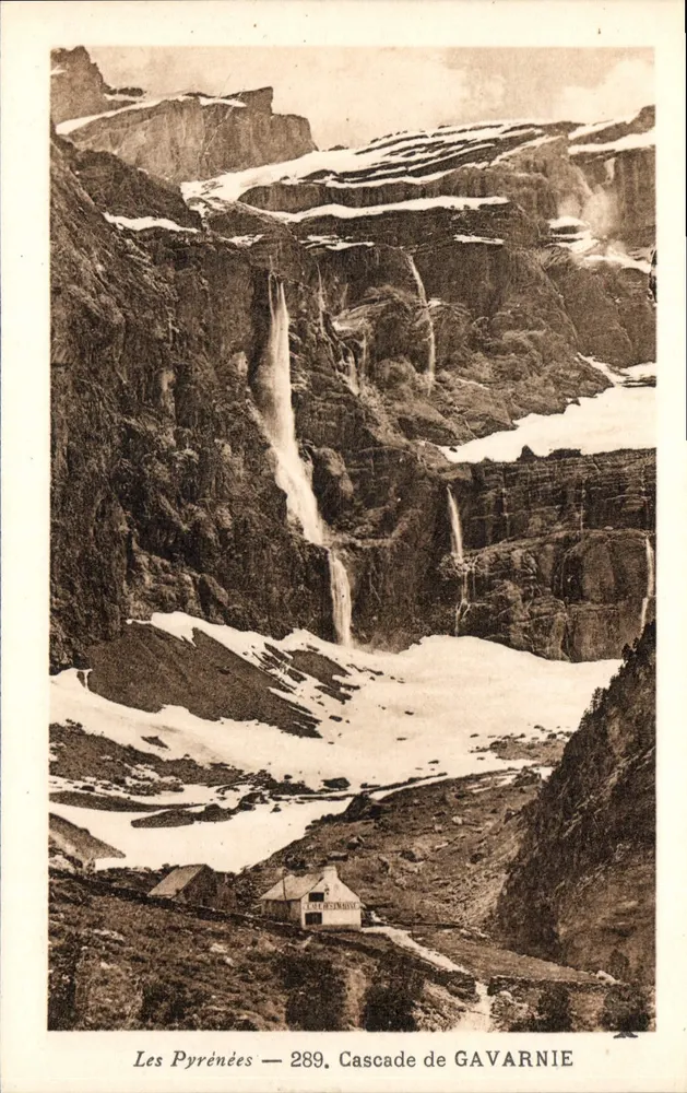 Os Pirineus — 289, Cachoeira de GAVARNIE - Frente