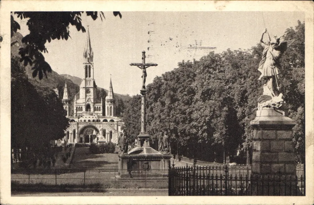Lourdes — A Basílica e a Esplanada — Edição Pauls d'Rosaire, n°36 - Frente