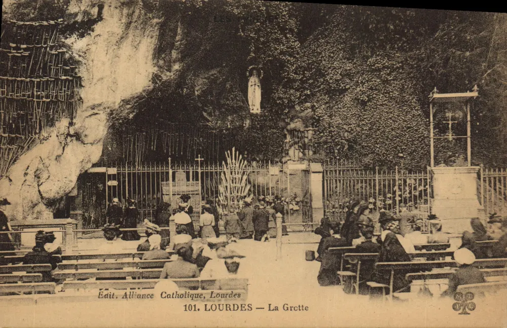 Lourdes — A Gruta — Édit. Alliance Catholique, n° 101 - Frente