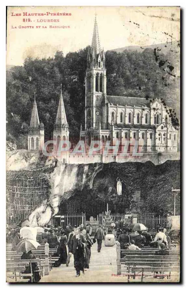 Lourdes — Die Grotte und die Basilika — Verlag: Phot. C. P. B. (n° 819) - Vorderseite