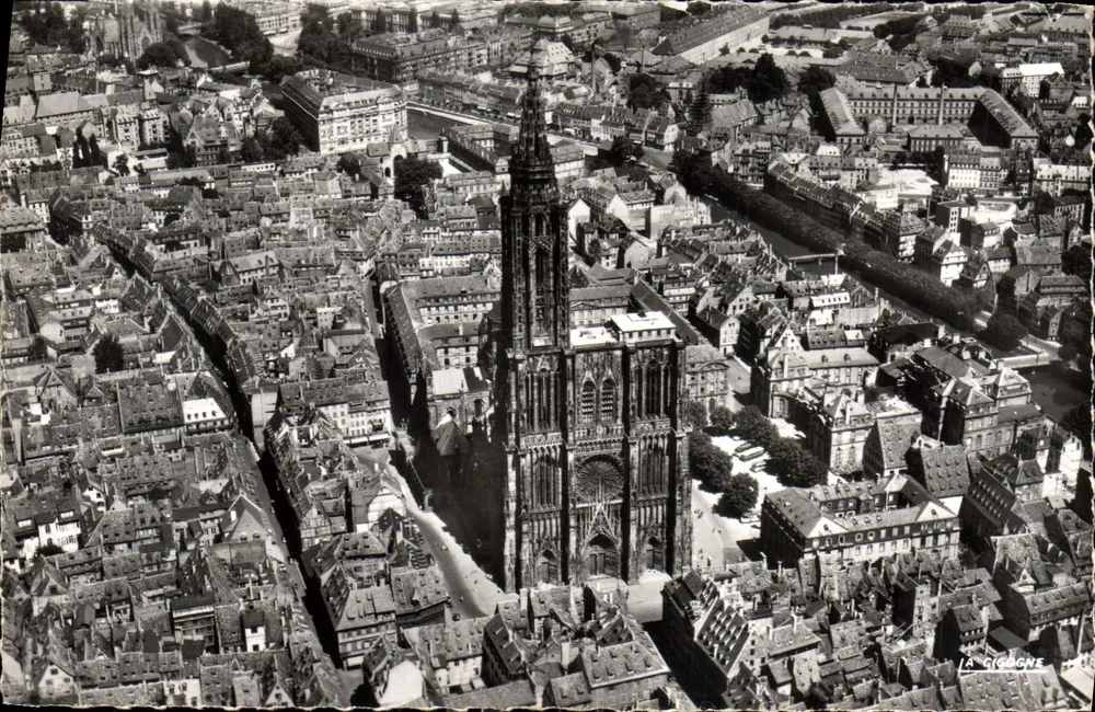Strasbourg — Luftbild der Kathedrale — La Gicogne - Vorderseite