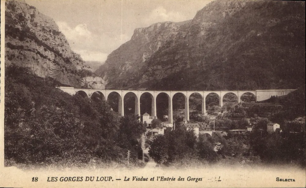 Die Gorges du Loup — Der Viadukt und der Eingang zu den Gorges — Selecta - Vorderseite