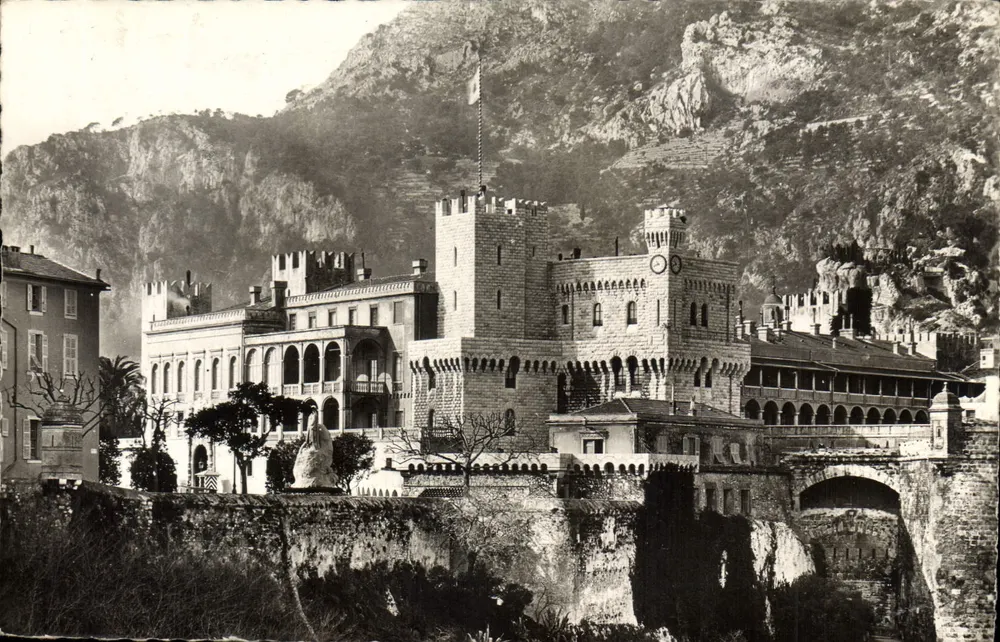 Palast und Mauern von Monaco — Édition du Palais de Monaco n°7137 - Vorderseite