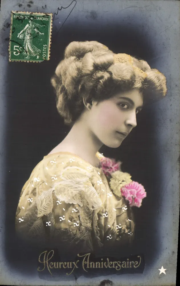 Junge Frau in Blumenmusterkleid — Frohes Geburtstag — Serie Nr. 4219, veröffentlicht von Manne 'ÉTOILE' in Paris - Vorderseite