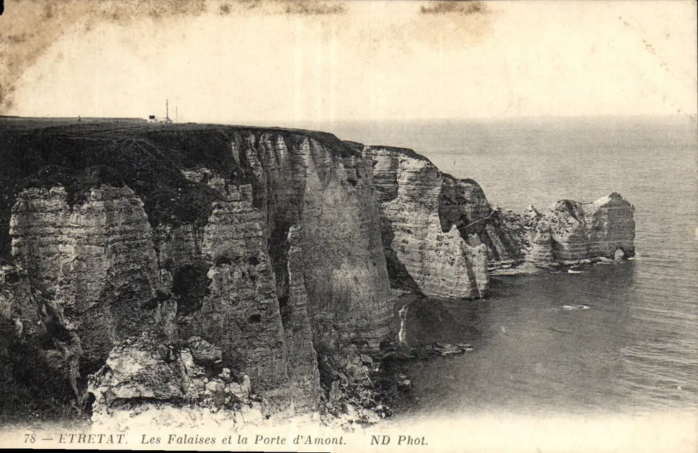 Etretat — Die Klippen und die Porte d'Amont — ND Phot. - Vorderseite