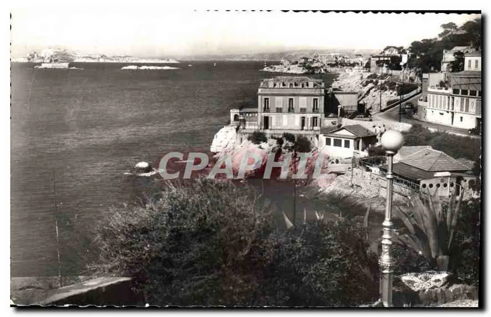 Marseille - Die Promenade der Corniche — Im Hintergrund: Schloss If — Foto R. Espigüe - Vorderseite