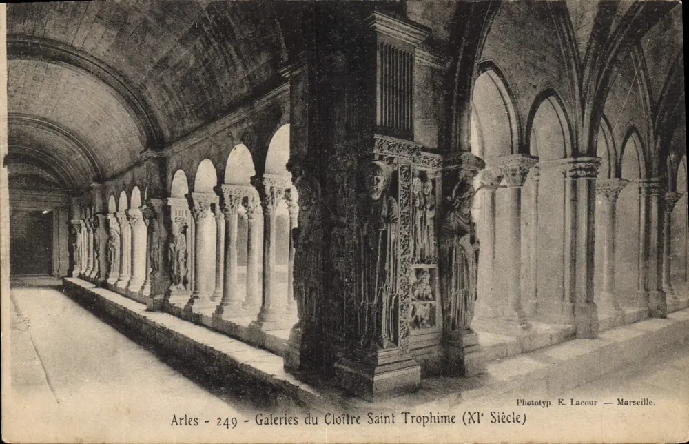 Arles - Galerias do Claustro de São Trofimé (Século XI) — Fototip. E. Lacour — Marselha, n° 249 - Frente