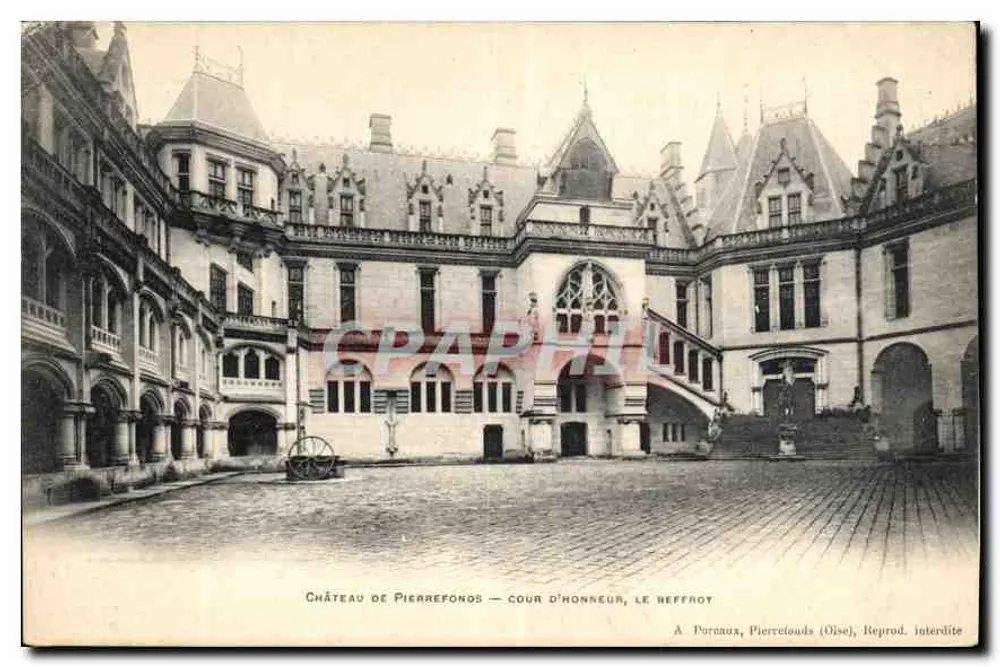 Castelo de Pierrefonds — Cour d'honneur, Le Heffrot — A. Porma, Pierrefonds (Oise), Reprod. interdite - Frente