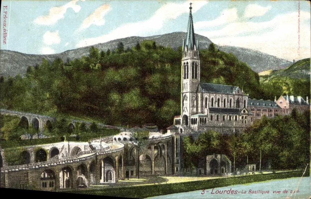 Lourdes — La Basílica vista desde abajo — E. Fréoux, editor - Anverso