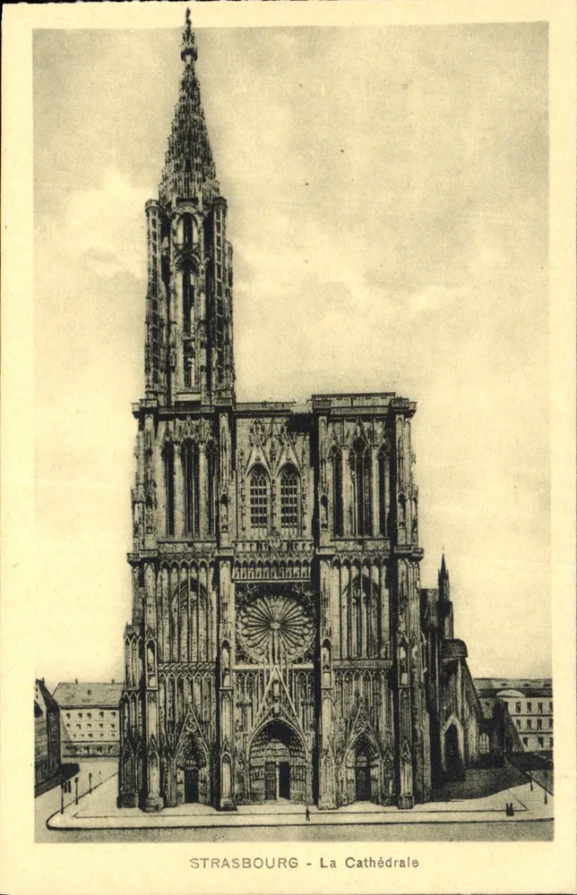 Estrasburgo - A Catedral — vista da fachada gótica com seu imponente campanário e roseira - Frente