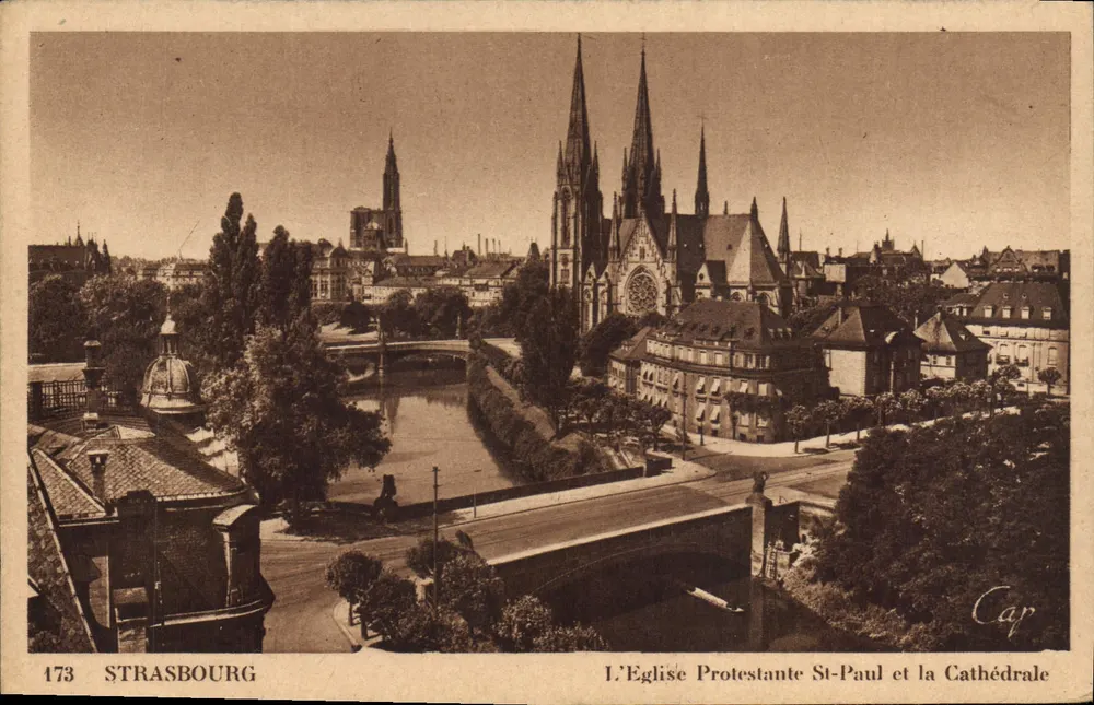 Straßburg — Evangelische St.-Paul-Kirche und die Kathedrale — Cap - Vorderseite