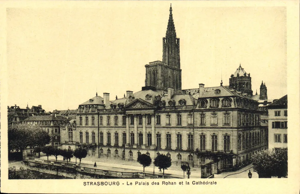 Strasbourg - Das Schloss der Rohan und die Kathedrale - Vorderseite