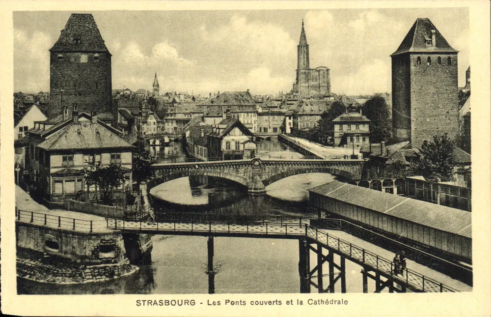 Strasbourg - Die Überdachten Brücken und die Kathedrale — Edition Fratannic Strasbourg - Vorderseite